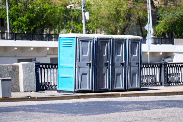 Best Portable restroom trailer rental  in Dranesville, VA